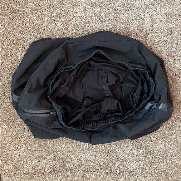 Lululemon Surge 6” Lined Gray Reflective Shorts - Picture 11 of 11